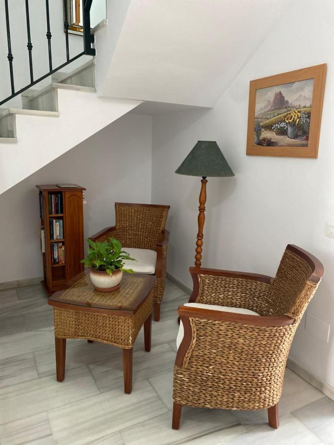 Hostal Andalucia Nerja Luaran gambar