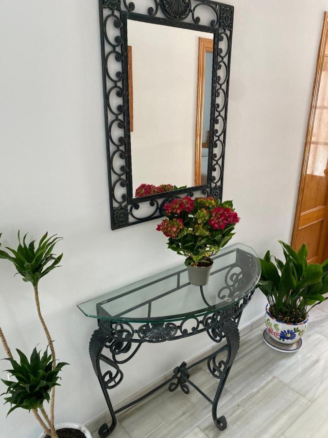 Hostal Andalucia Nerja Luaran gambar