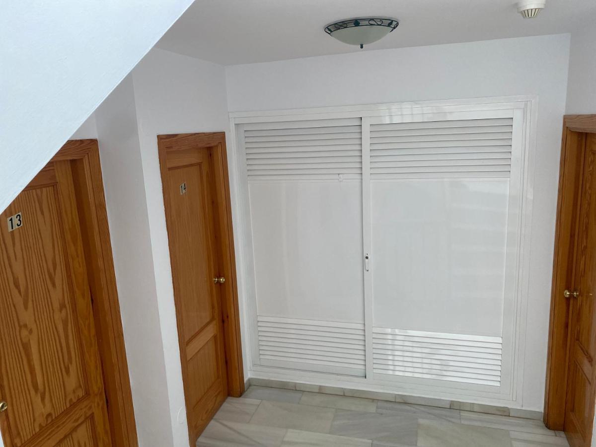 Hostal Andalucia Nerja Luaran gambar