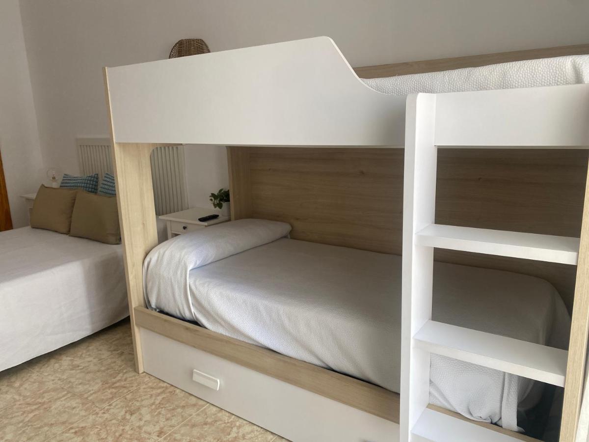 Hostal Andalucia Nerja Luaran gambar