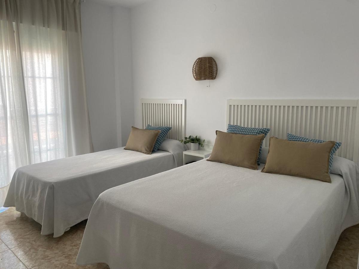 Hostal Andalucia Nerja Luaran gambar