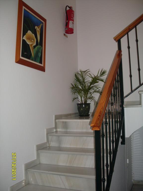 Hostal Andalucia Nerja Luaran gambar