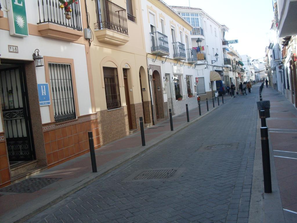 Hostal Andalucia Nerja Luaran gambar
