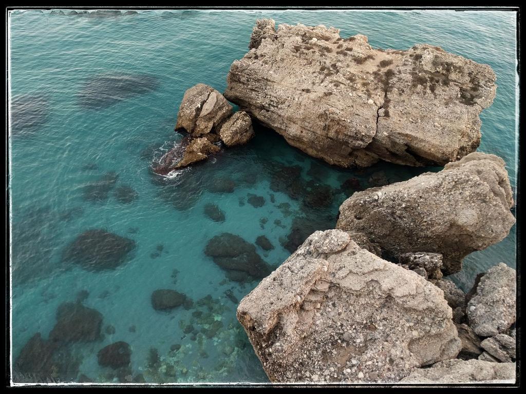 Hostal Andalucia Nerja Luaran gambar